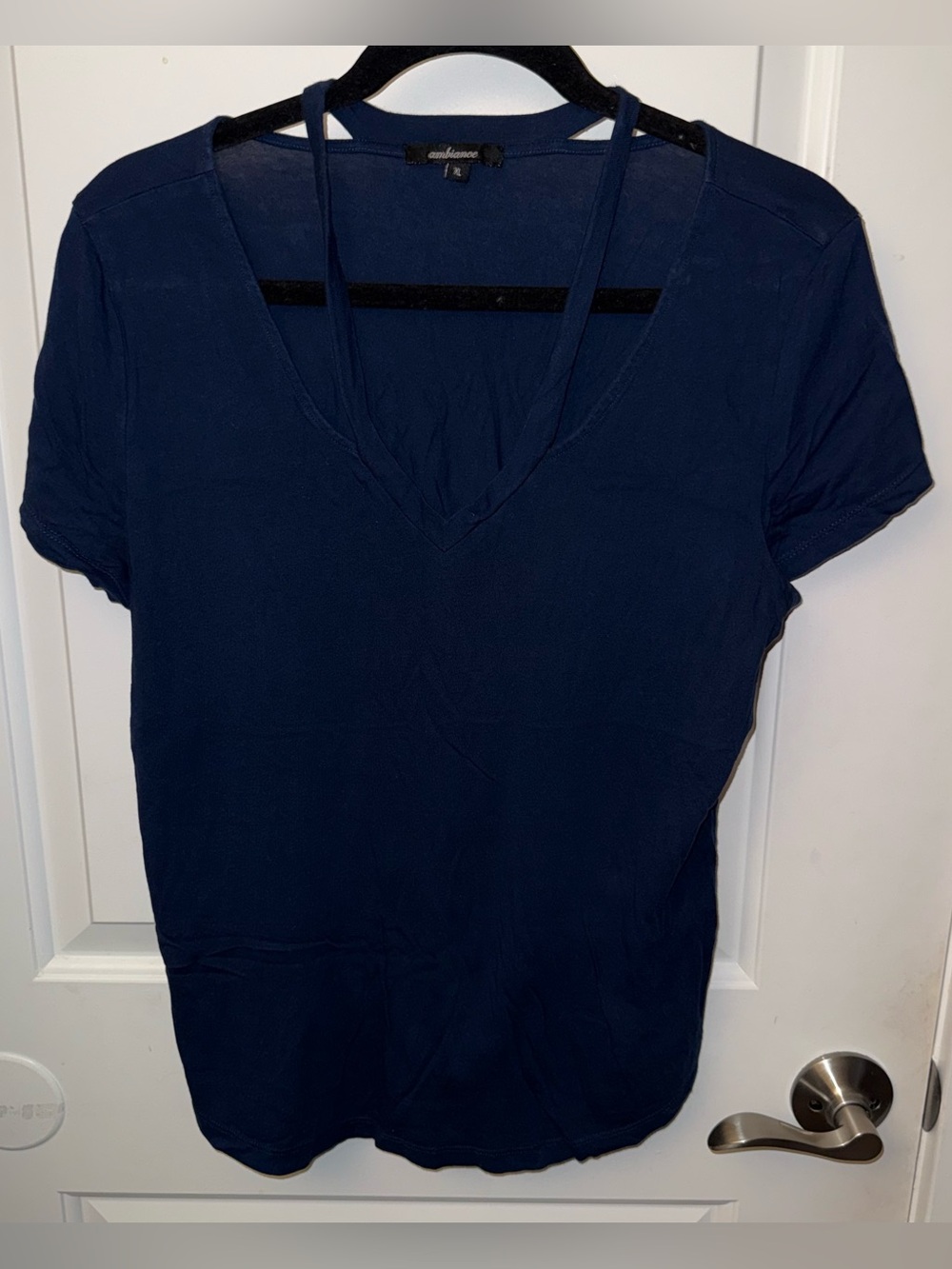 🔥5/$25🔥 Ambiance Navy Blue Double-Strap V-Neck T-Shirt Preowned Size XL